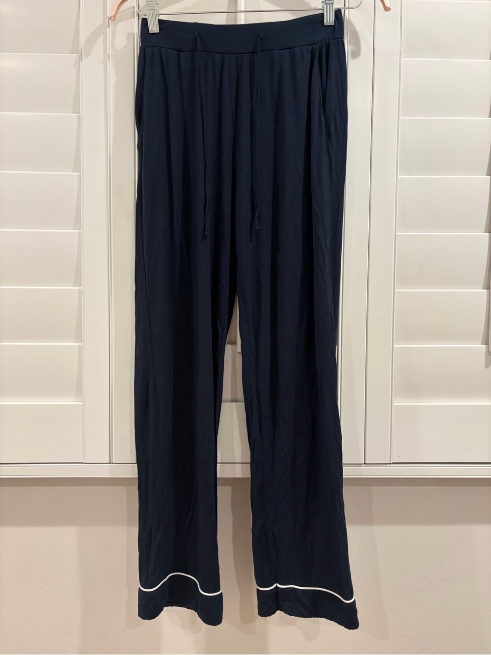 Cozy Earth Bamboo Pajama Pants – Navy Blue with White Piping (Size XS)